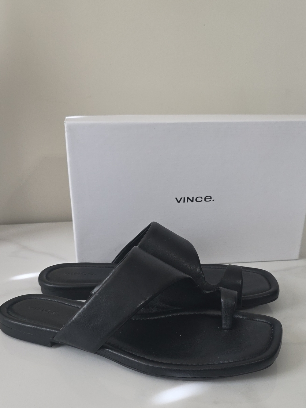Vince Dawn Black Leather Toe-Loop Slides
